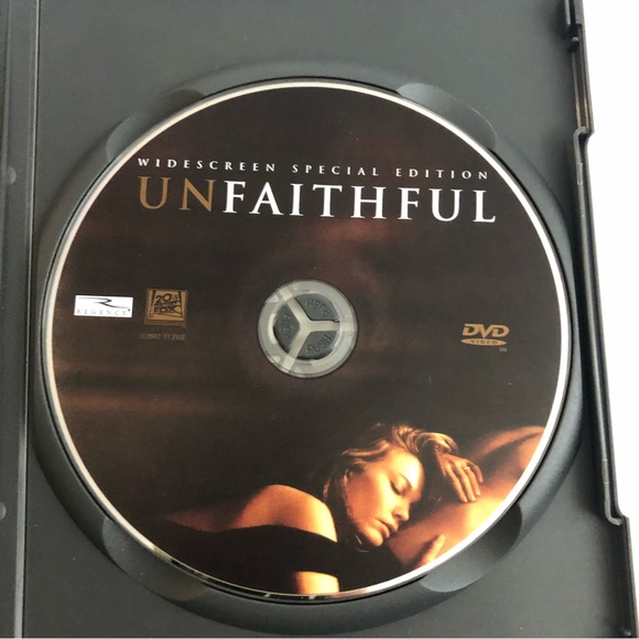 4/$15 DVD Movies: Unfaithful DVD - Picture 8 of 9